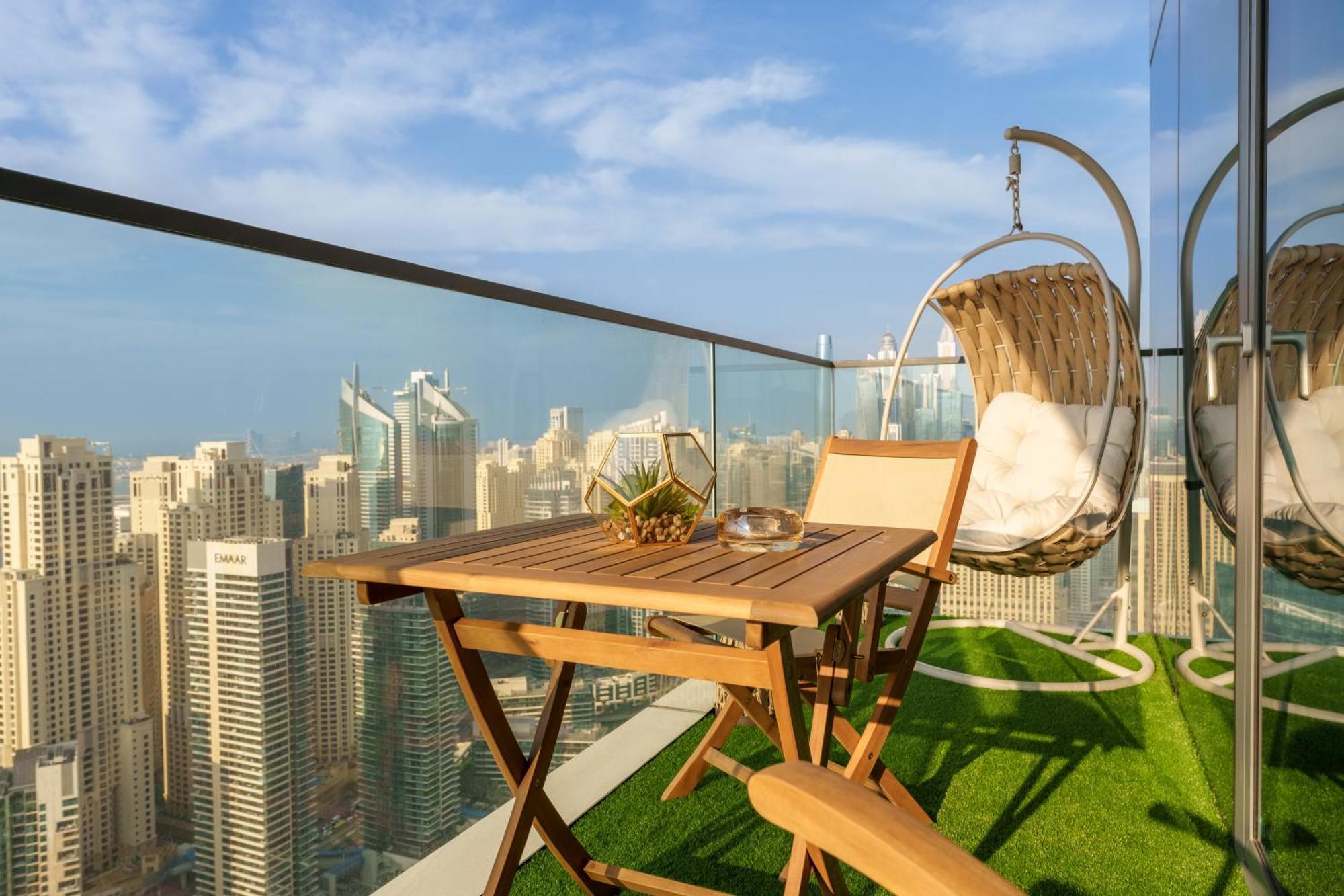 Marcopolo - Surreal Eye, Sea & Marina Views Premium 4br Apartment