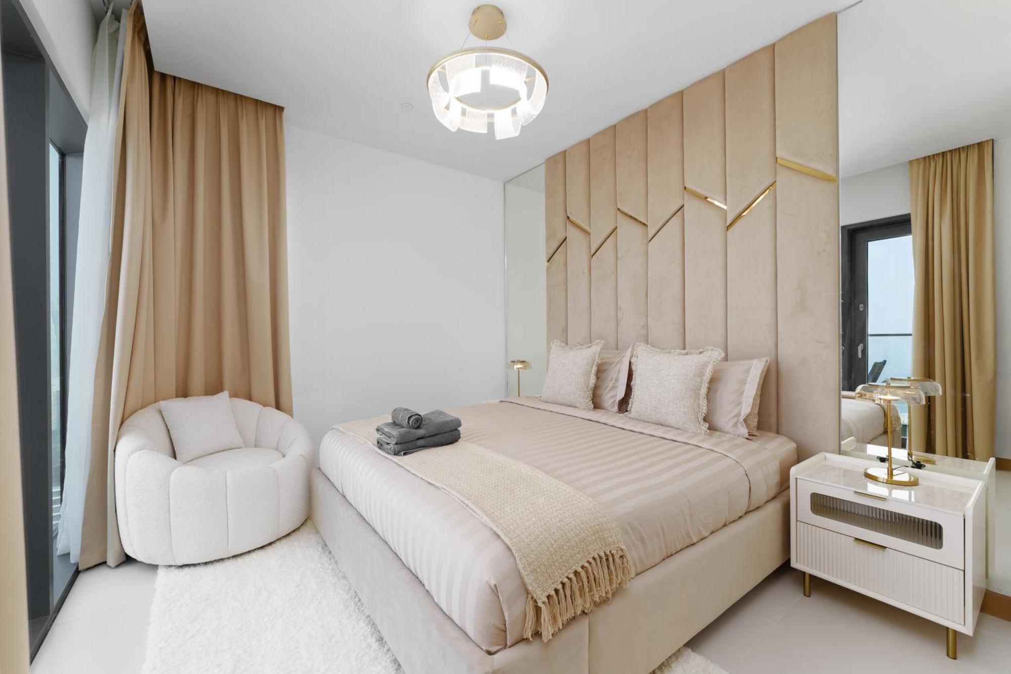 Apartment Marcopolo - Surreal Eye, Sea & Marina Views Premium 4br *