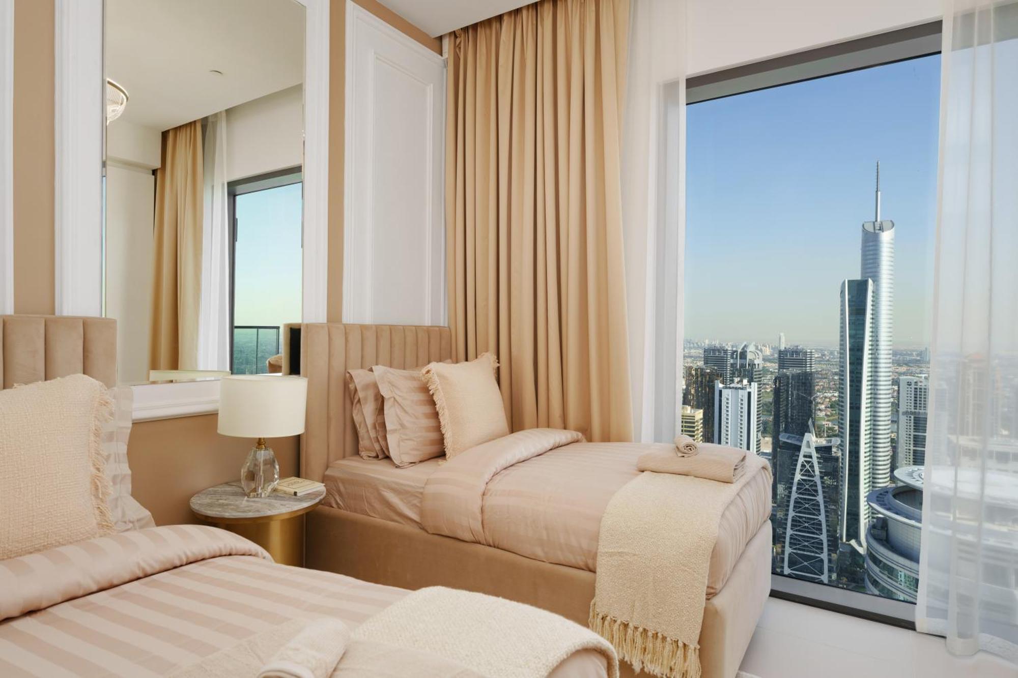 Marcopolo - Surreal Eye, Sea & Marina Views Premium 4br Apartment Dubai